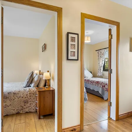 Spiddal Cottage * ספידל
